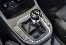 Hướng dẫn 5 cách đi xe số sàn không bị giật