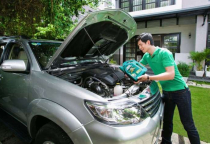 Xe ô tô chạy bao nhiêu km thì thay nhớt?