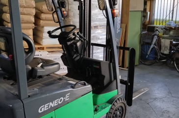 Cho Thuê Xe Nâng Hàng Tại TP. HCM Giá Rẻ, Hậu Đãi Tốt Số 1