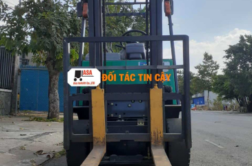 Giá xe nâng điện hiện nay trên thị trường Việt Nam