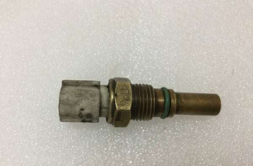 Cảm biến nhiệt độ nước làm mát như thế nào?