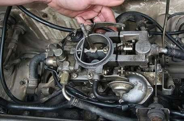 So sánh chế hòa khí và phun xăng điện tử