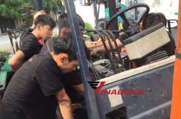 Dịch vụ sửa chữa xe nâng hàng tận nơi -0911.755.700