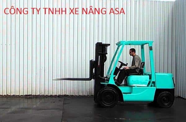 Cách lái xe nâng hàng